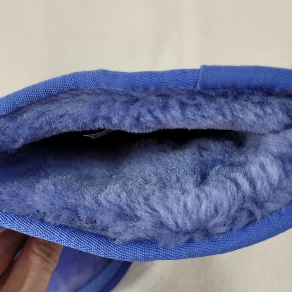 Pre-owned Rare blue Ugg boots US size 5 (big kid)with blue studs see photos - Picture 11 of 13